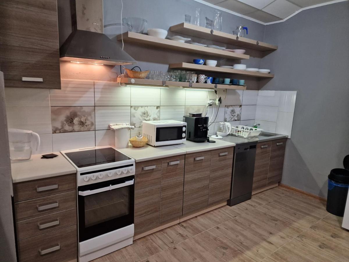 Velky Apartman Apartment Bratislava Bagian luar foto