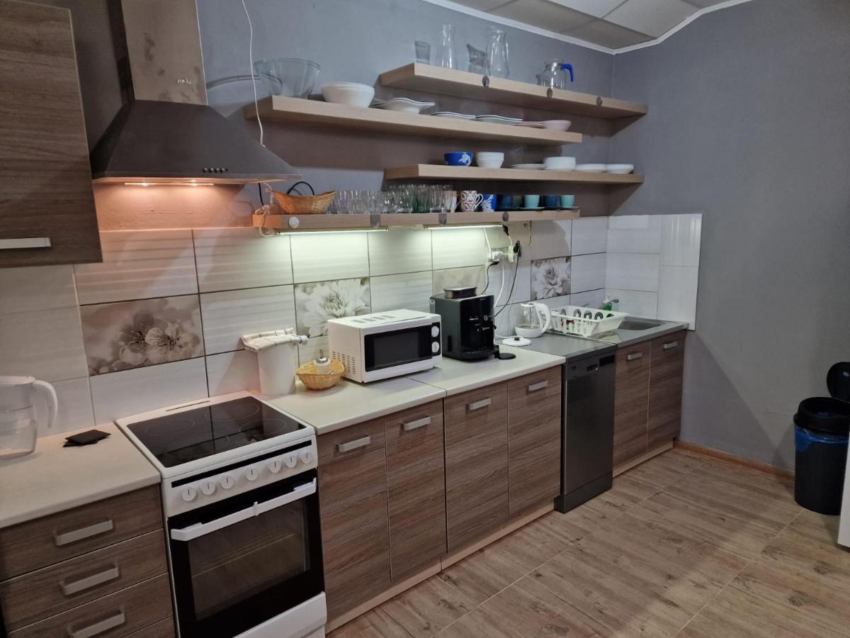 Velky Apartman Apartment Bratislava Bagian luar foto